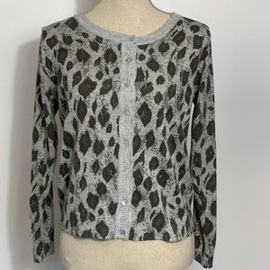 Oc Gray Leopard Cardigan Sweater  Size Medium